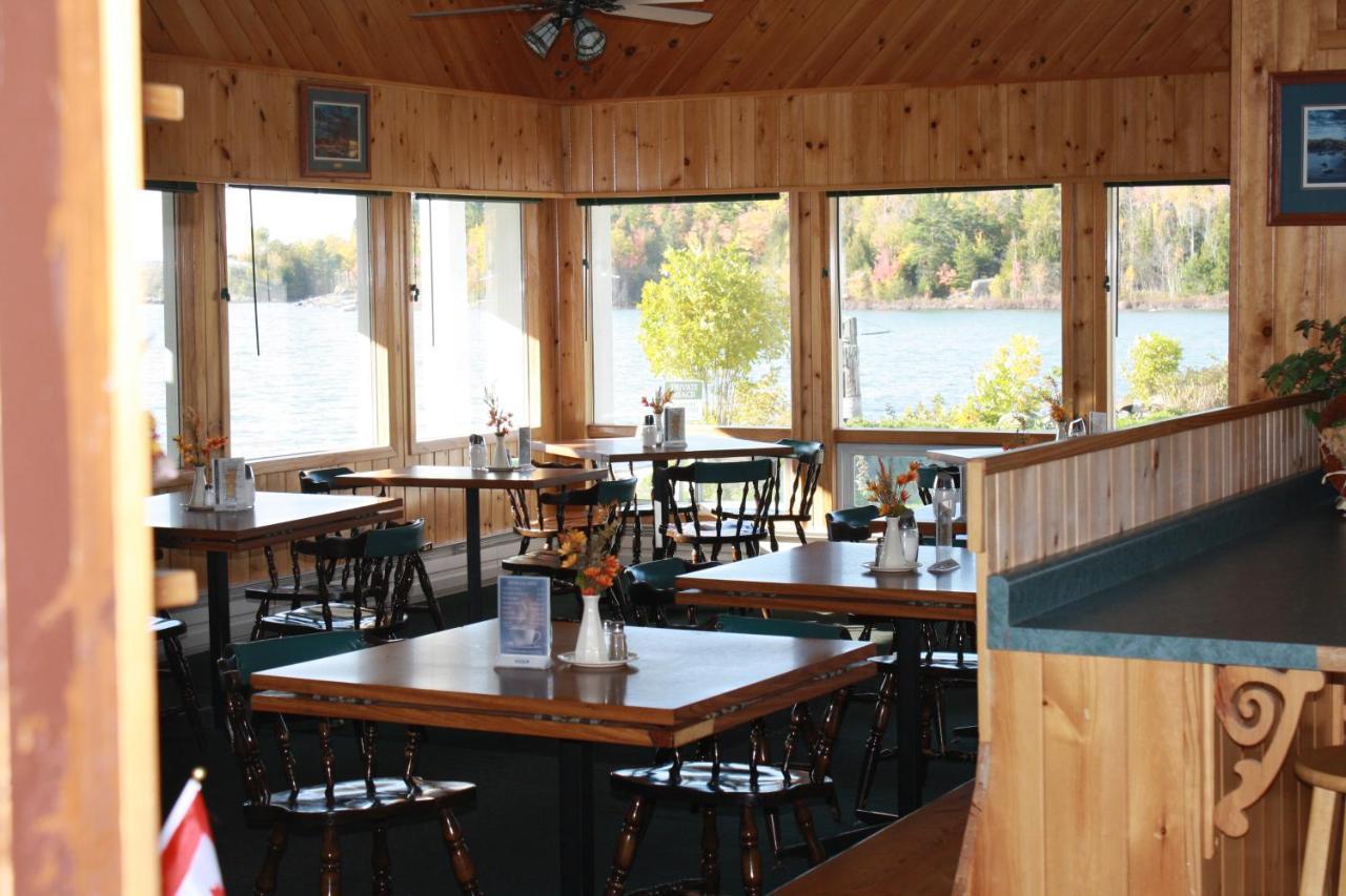 Carolyn Beach Inn Thessalon Exterior photo