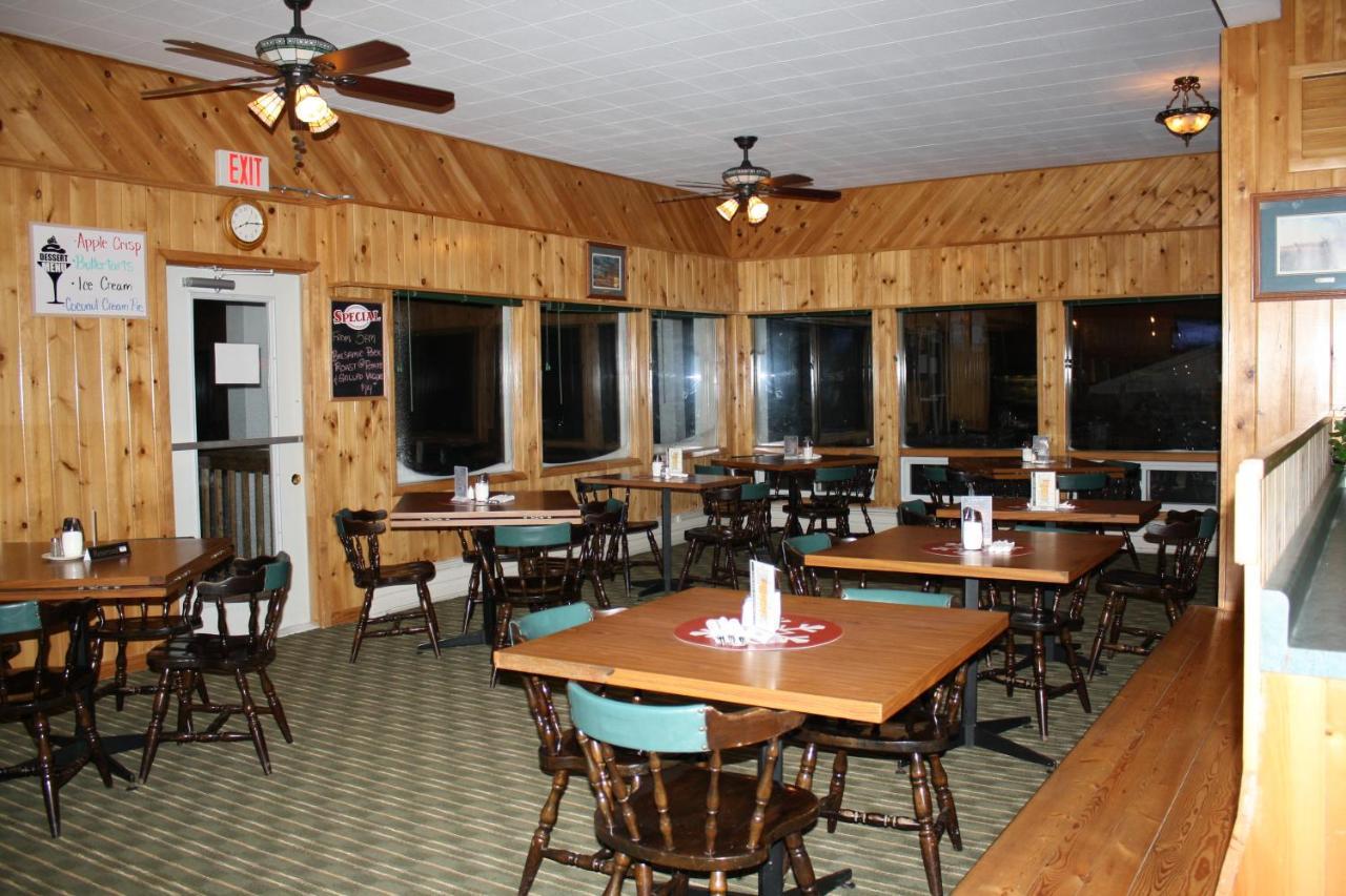 Carolyn Beach Inn Thessalon Exterior photo